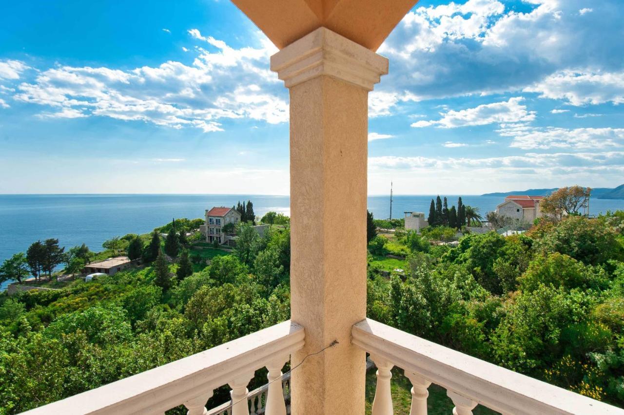 Апартаменты Vila Skocidjevojka Петровац Номер фото